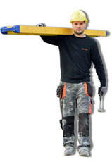 Прораб з бригадою будівельників.