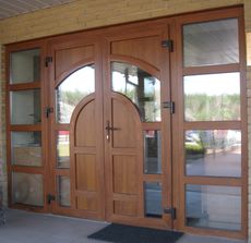 Двері вхідні пластикові