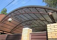 Авто навіс з фермами з труб