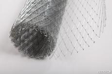 Просічно-витяжна сітка, сітка рабиця, колючий дріт