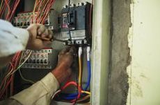 Послуги електрика в Донецьку