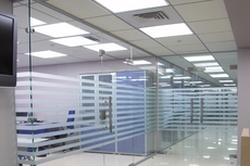 Перегородки скляні (суцільноскляні)