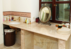 Виготовлення підвіконь і кухонних стільниць