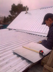 Покрівельні роботи. Ремонт козирків і балконів