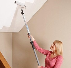 Фарбування стелі Поклейка стін шпалерами