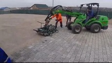 Механізоване укладання тротуарної плитки