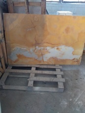 Мармур корисний камінь. Сприятливо впливає на здоров'я людей