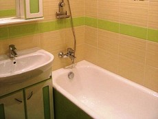 Майстер з укладання плитки