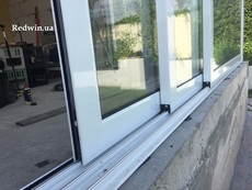 Алюмінієві розсувні двері на терасу