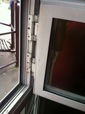 Заміна мотузки (шнура) в ролети Київ, установка петель