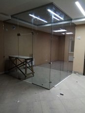 Скляні перегородки