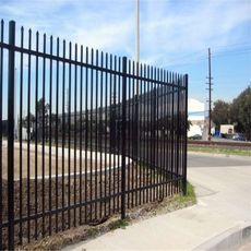 сталеві огорожі