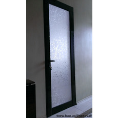 Міжкімнатні двері з алюмінію